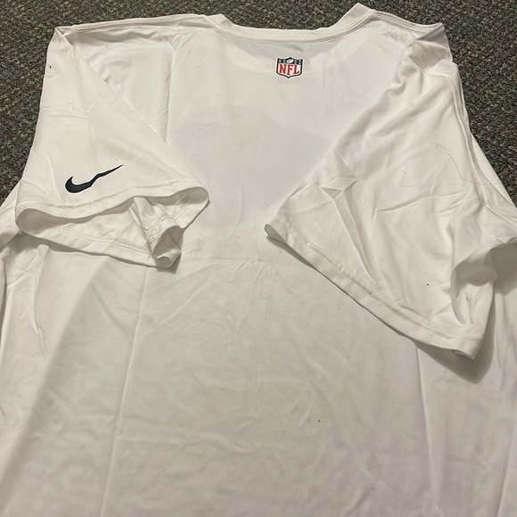 Brand-Nike, Size-XXl T, Color-White.. Material-Nylon/Cotton.. Brand New - Picture 3 of 4